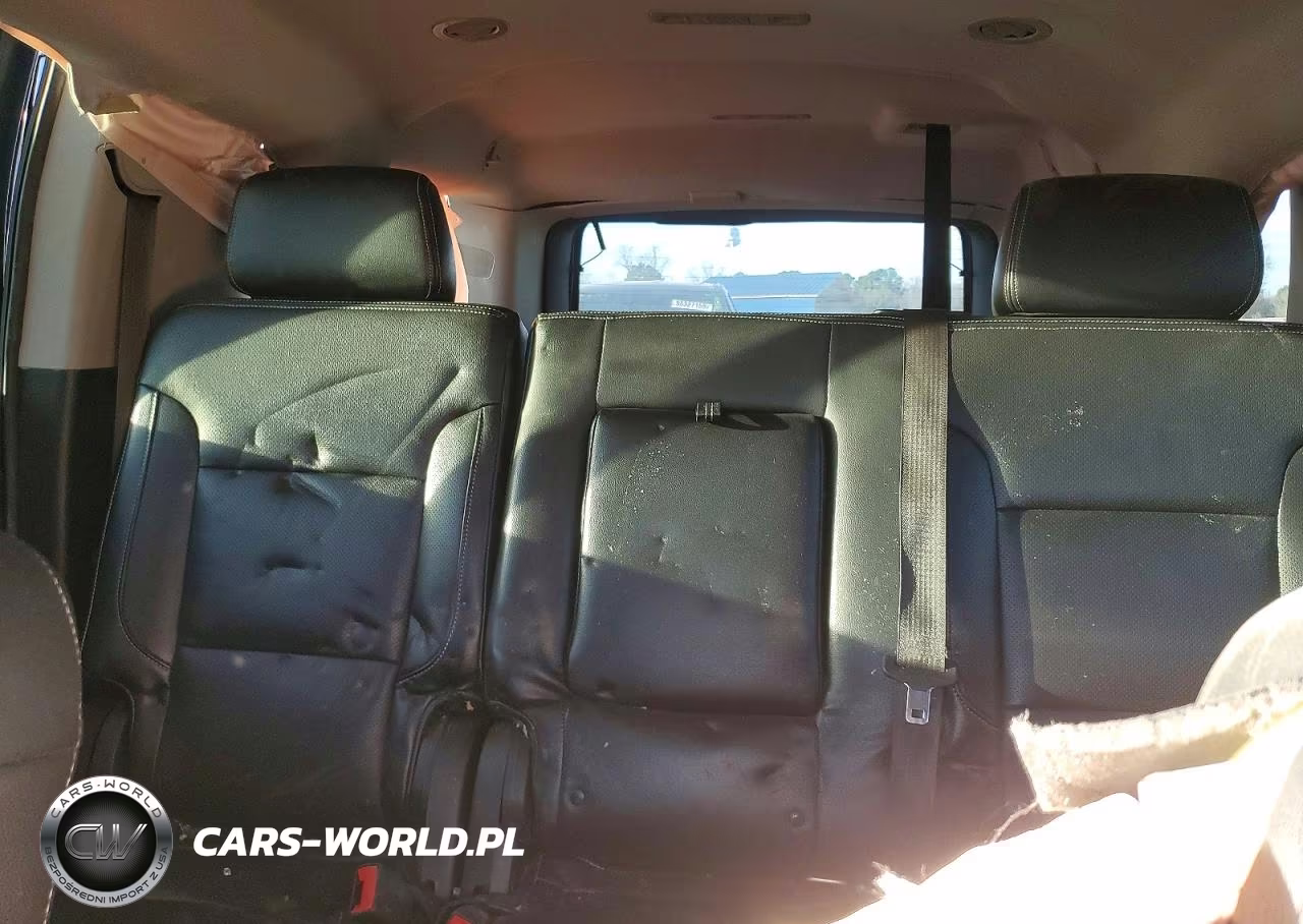 2019 Chevrolet Suburban C1500 Ls VIN:1GNSCGKC5KR164494 - 10
