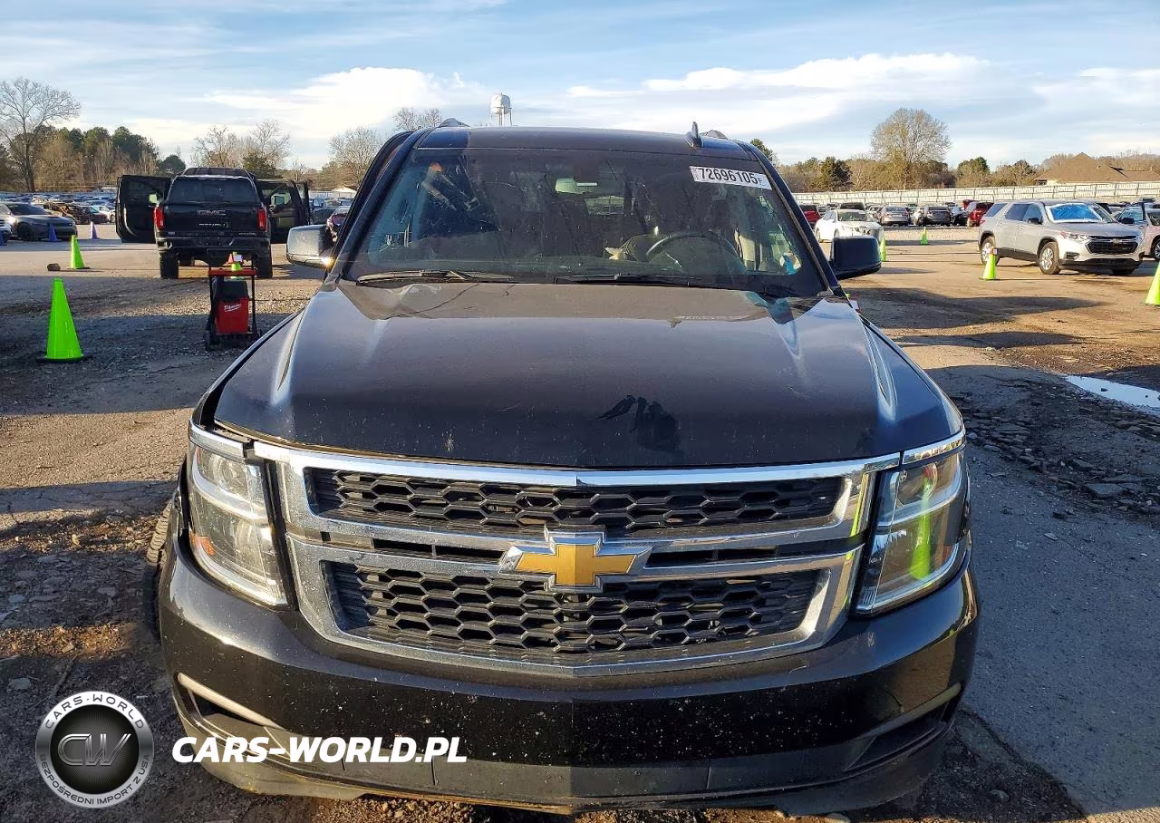 2019 Chevrolet Suburban C1500 Ls VIN:1GNSCGKC5KR164494 - 5