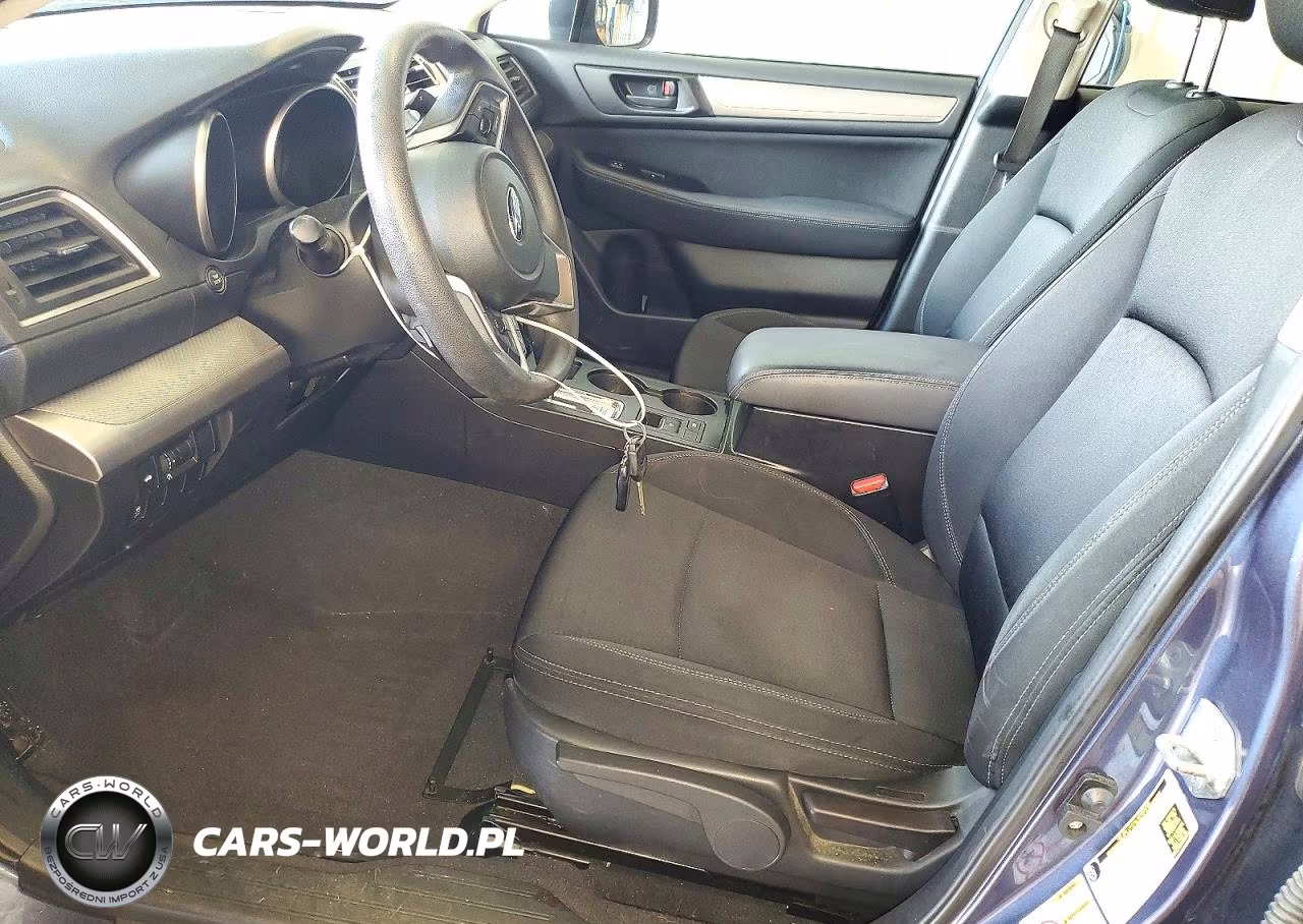 2018 Subaru Legacy 2.5I VIN:4S3BNAB61J3030447 - 7