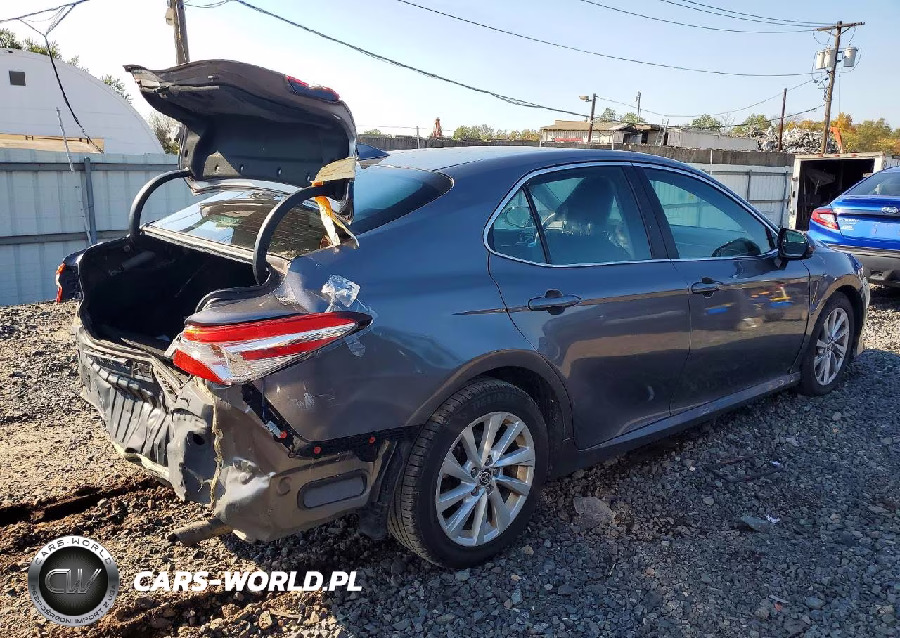 2021 Toyota Camry Le VIN:4T1C11AK1MU542928 - 3