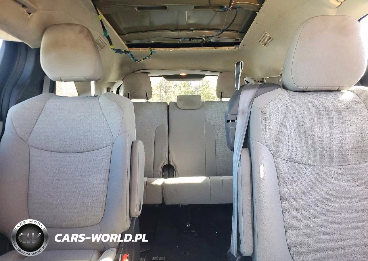 2025 Toyota Sienna Le VIN:5TDBRKEC6SS232079 - 10