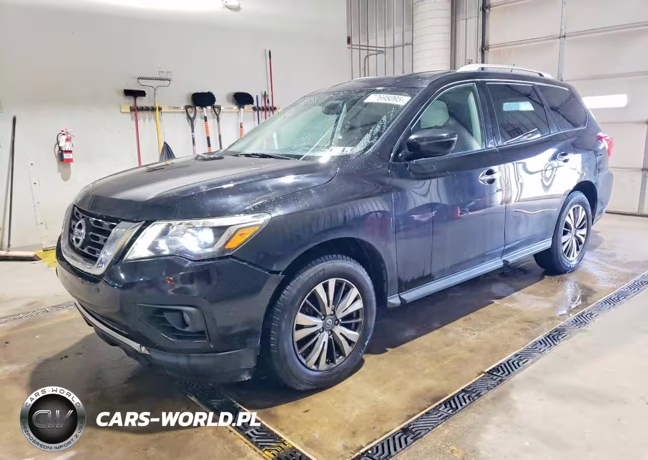 2017 Nissan Pathfinder S
