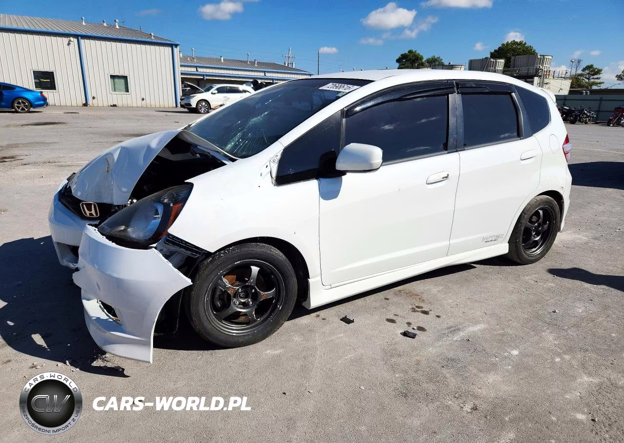 2013 Honda Fit Sport VIN:JHMGE8H51DC043943 - 1