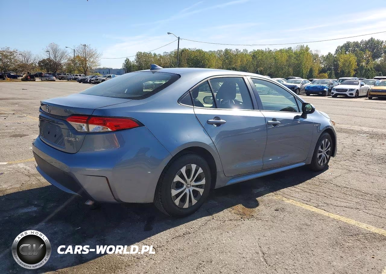 2021 Toyota Corolla Le VIN:JTDEAMDE1MJ029605 - 3