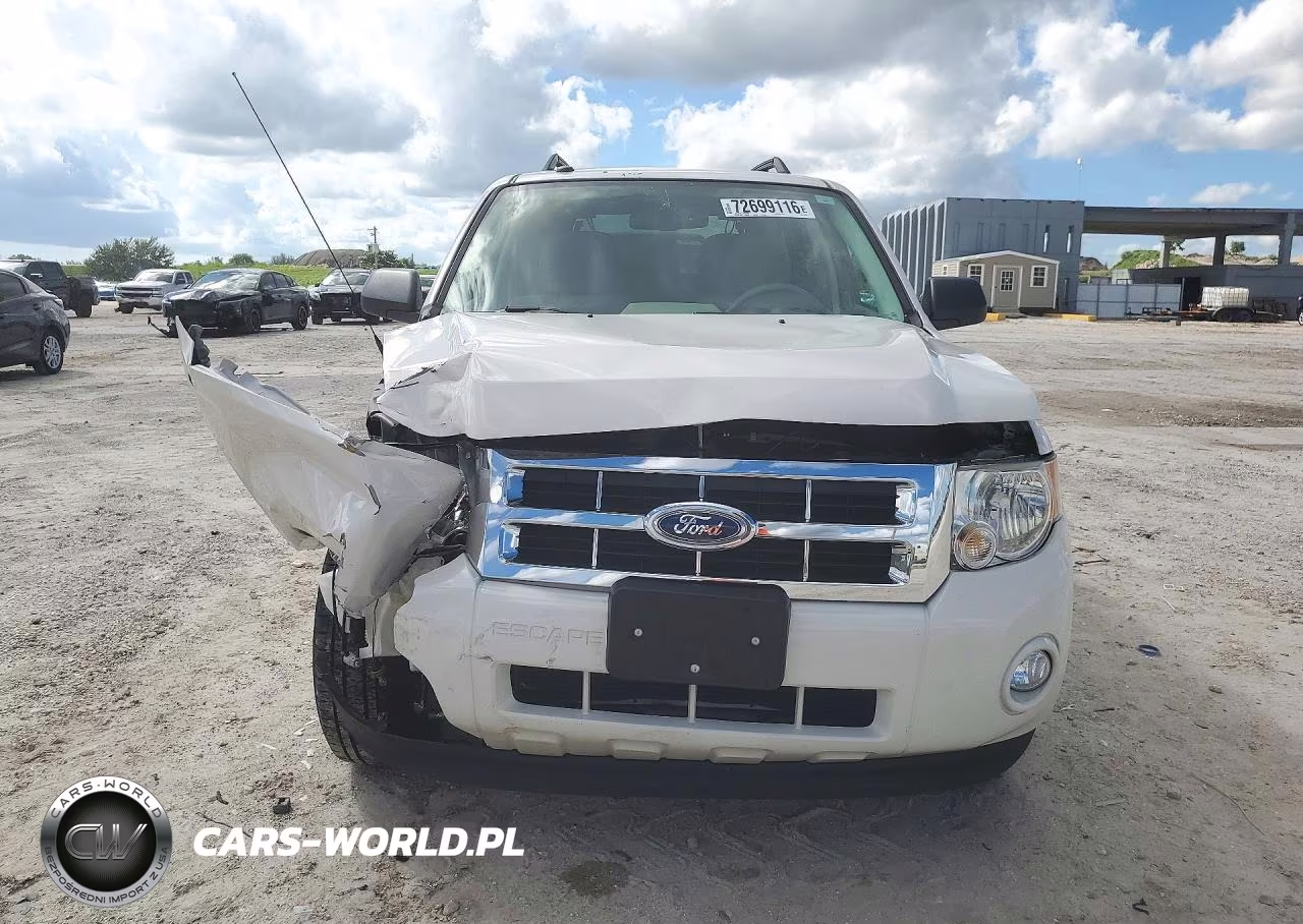 2012 Ford Escape Xlt VIN:1FMCU0DG9CKB15872 - 5