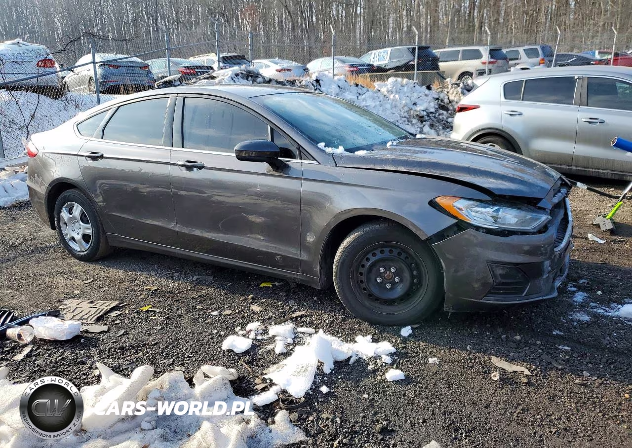 2019 Ford Fusion S VIN:3FA6P0G76KR250151 - 4