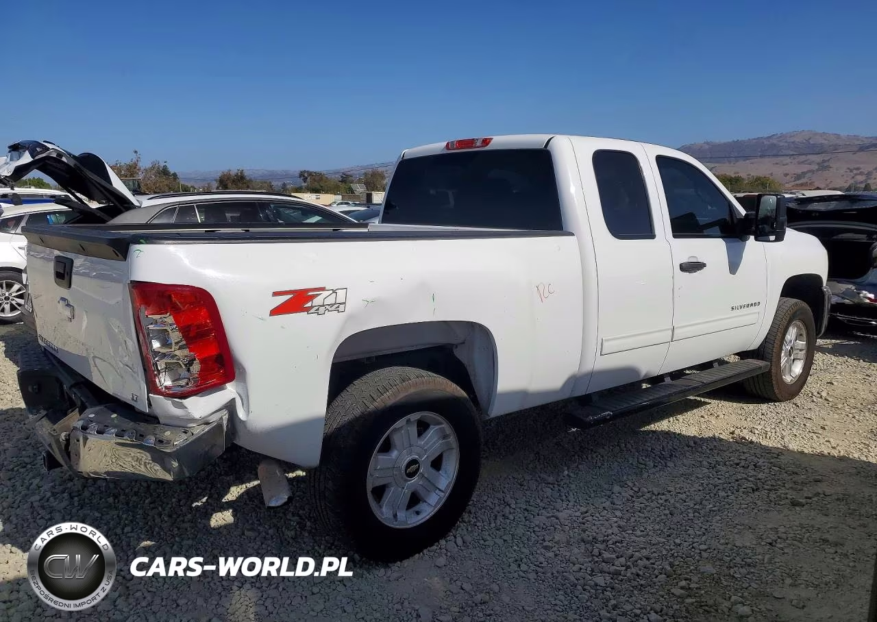 2013 Chevrolet Silverado K1500 Lt VIN:1GCRKSE71DZ335014 - 3