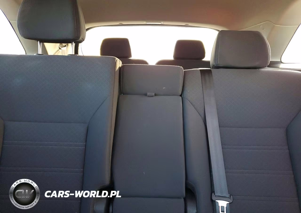 2019 Kia Sorento Lx VIN:5XYPGDA39KG601480 - 10
