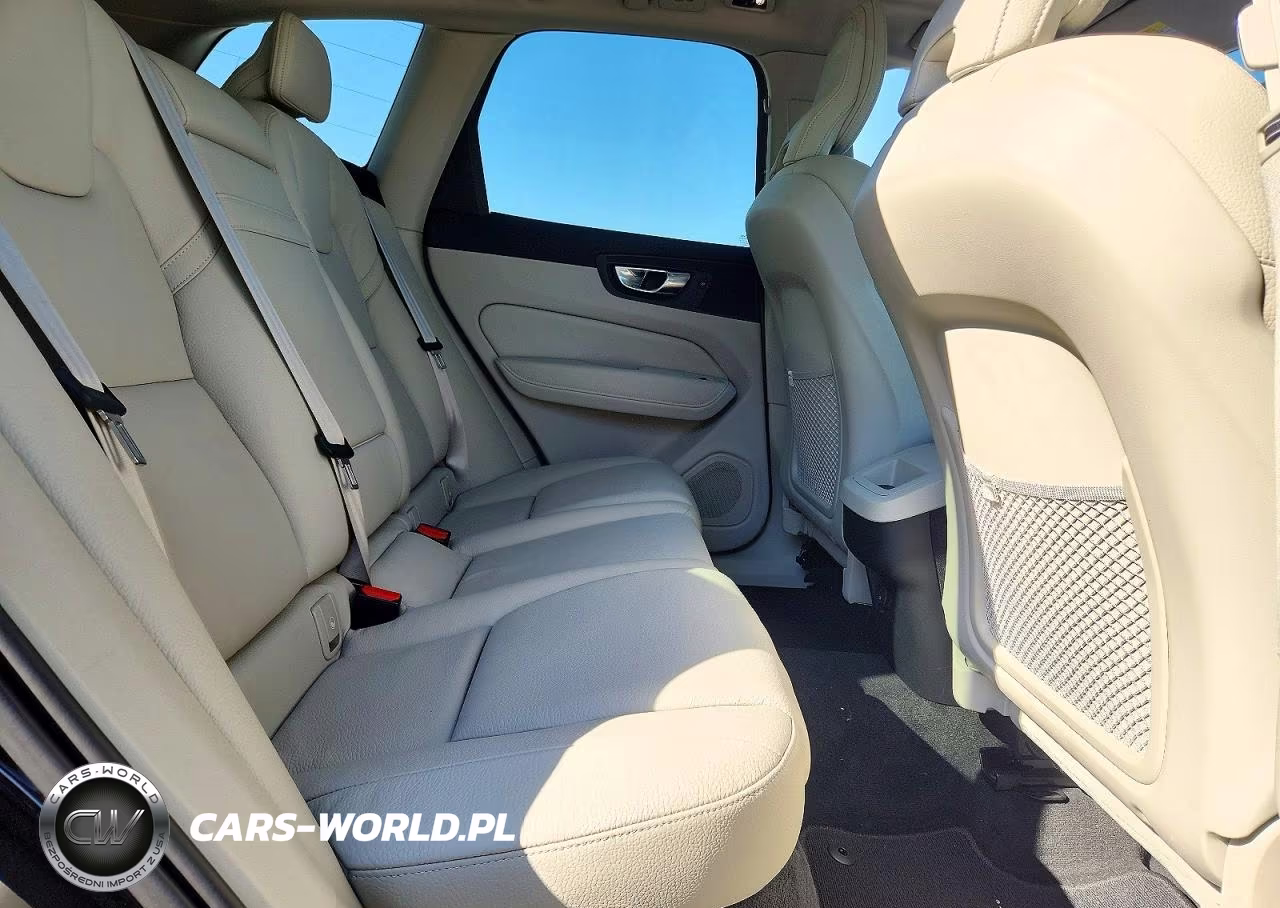 2021 Volvo Xc60 T5 Momentum VIN:YV4102RK6M1880610 - 11