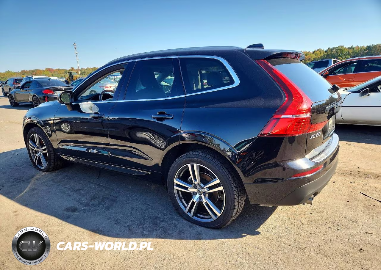 2021 Volvo Xc60 T5 Momentum VIN:YV4102RK6M1880610 - 2