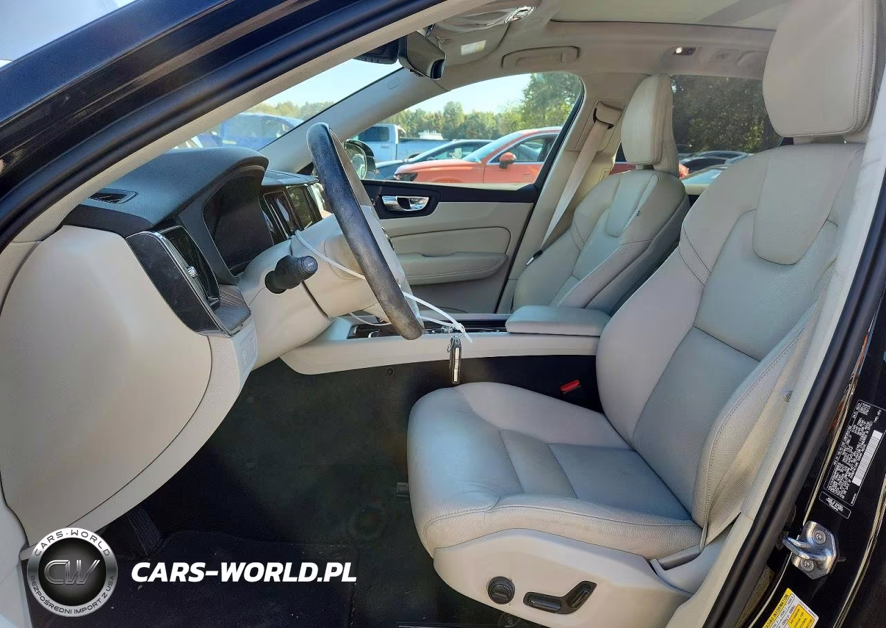 2021 Volvo Xc60 T5 Momentum VIN:YV4102RK6M1880610 - 7