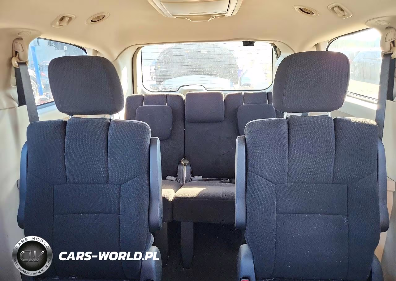 2012 Chrysler Town & Country Touring VIN:2C4RC1BG7CR168744 - 10