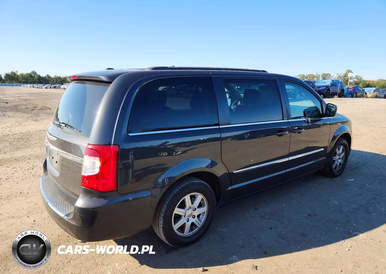 2012 Chrysler Town & Country Touring VIN:2C4RC1BG7CR168744 - 3