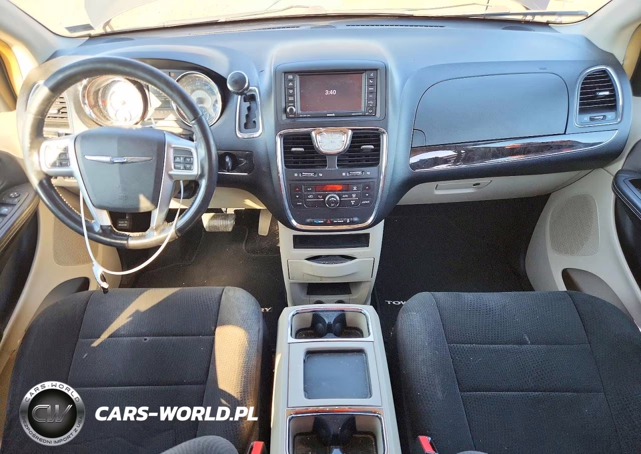 2012 Chrysler Town & Country Touring VIN:2C4RC1BG7CR168744 - 8
