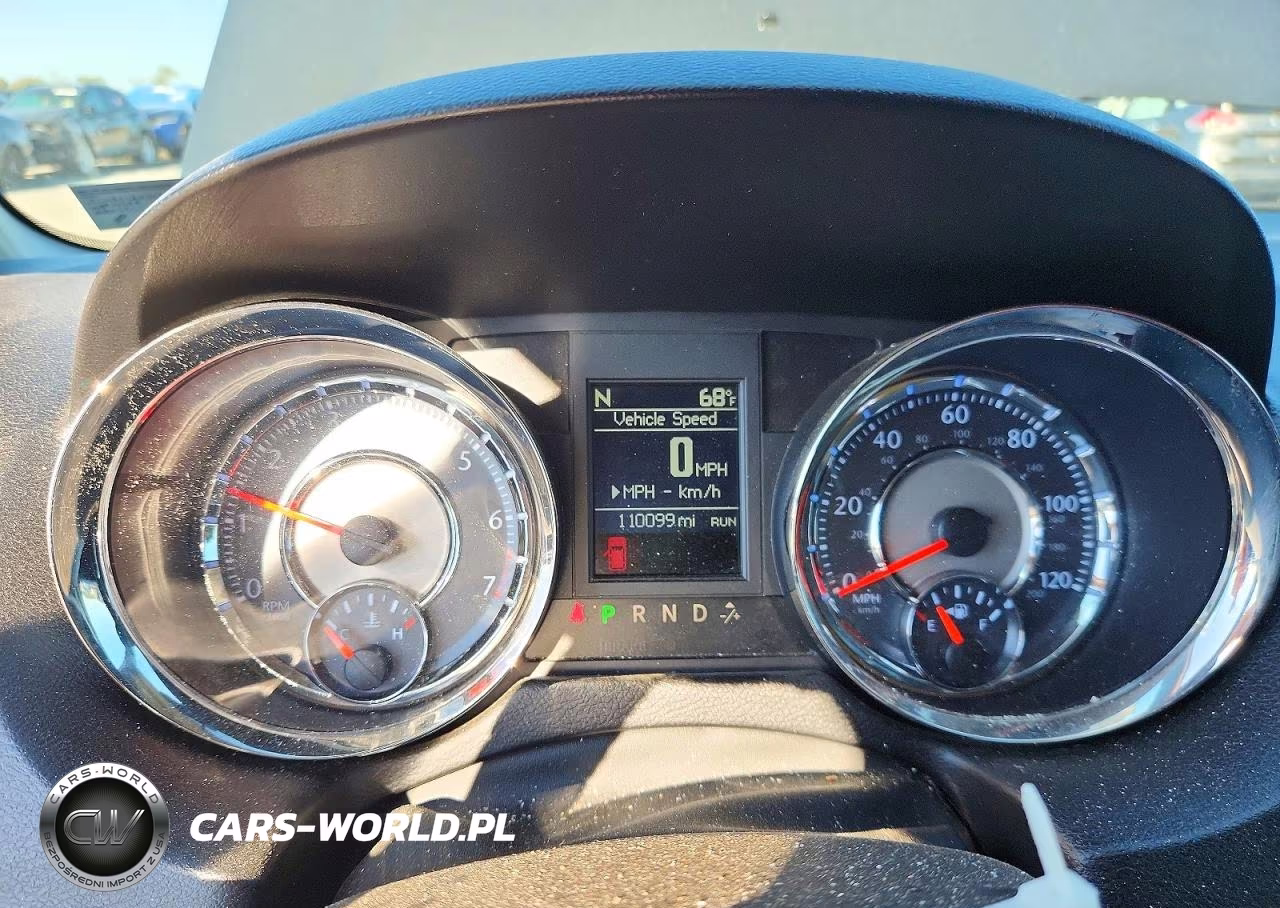 2012 Chrysler Town & Country Touring VIN:2C4RC1BG7CR168744 - 9