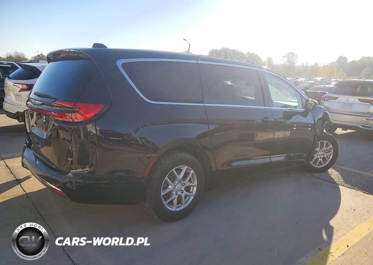 2026 Chrysler Pacifica Select VIN:2C4RC1BG6TR172283 - 3