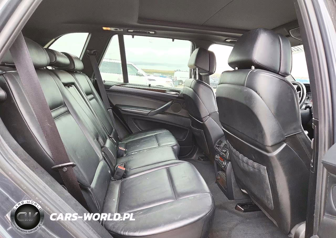 2012 BMW X5 xDrive50I VIN:5UXZV8C58CL425918 - 10
