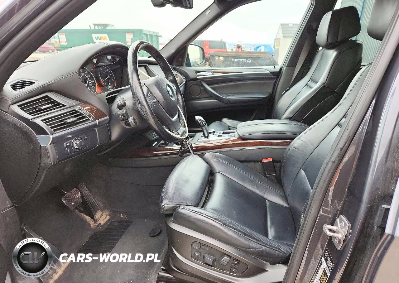 2012 BMW X5 xDrive50I VIN:5UXZV8C58CL425918 - 7