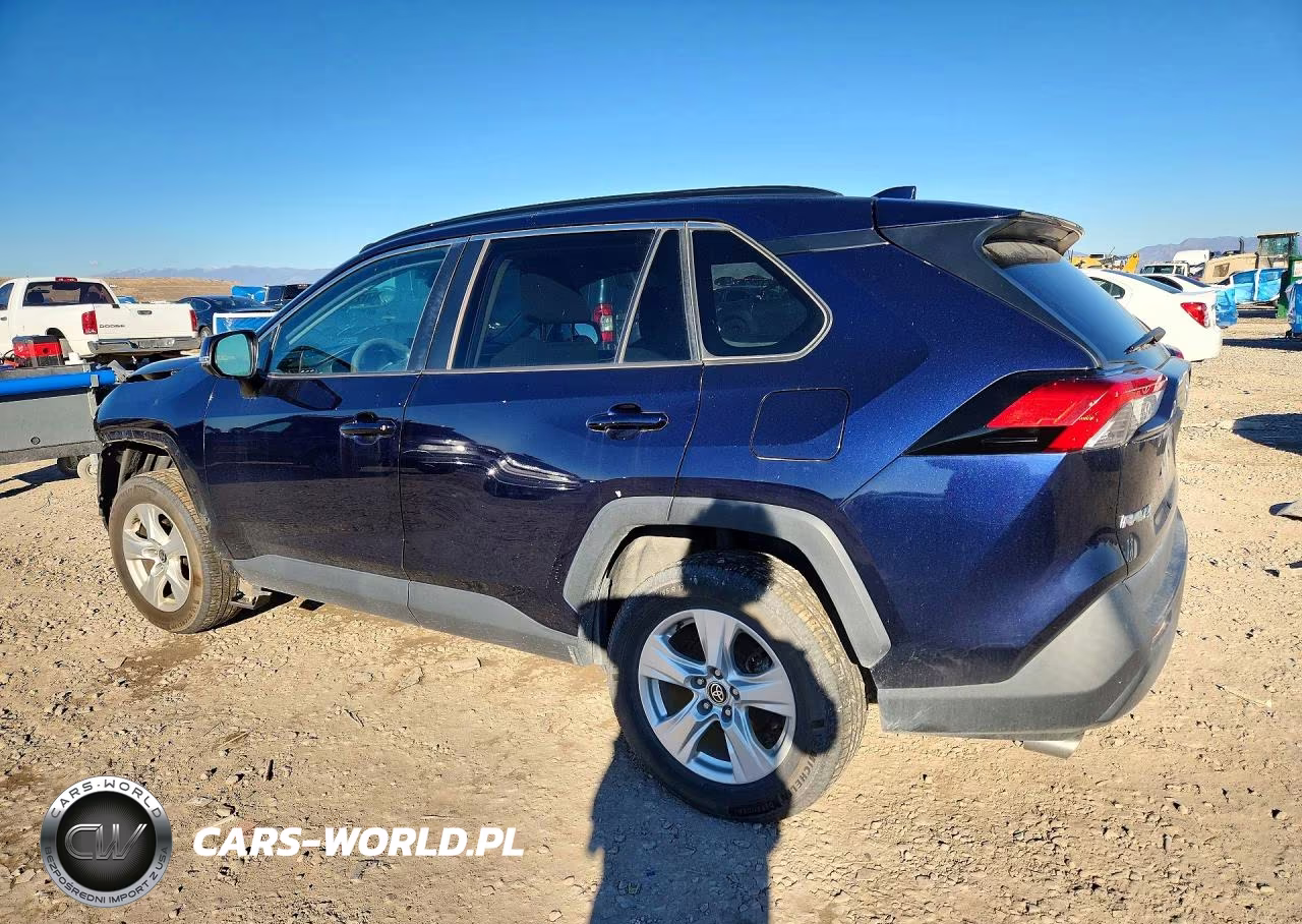 2021 Toyota Rav4 Xle VIN:2T3P1RFV3MW215778 - 2
