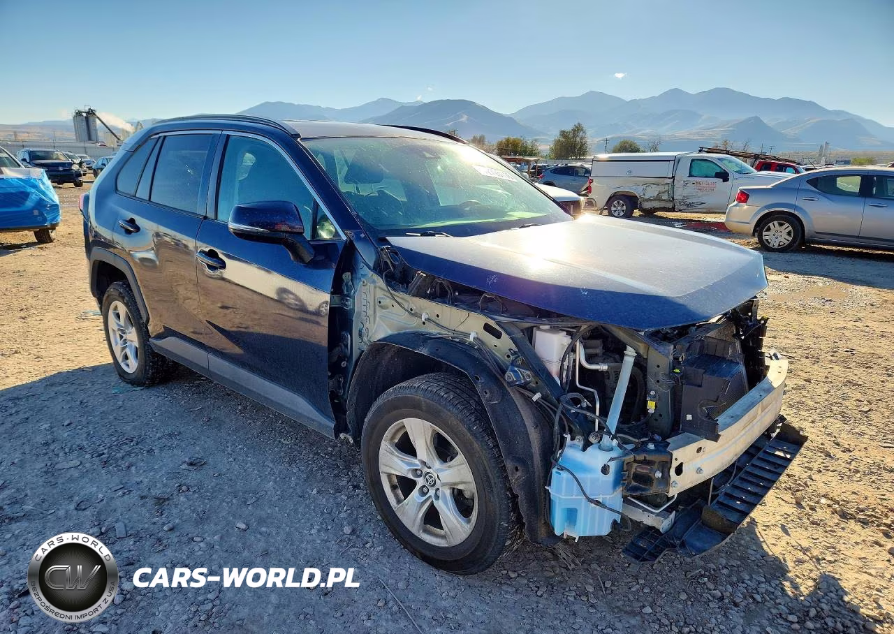 2021 Toyota Rav4 Xle VIN:2T3P1RFV3MW215778 - 4