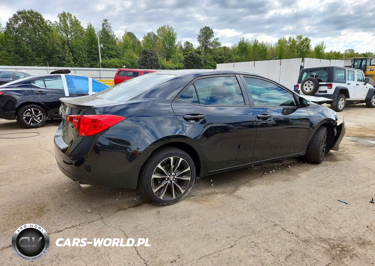 2017 Toyota Corolla Se VIN:5YFBURHE9HP660847 - 3