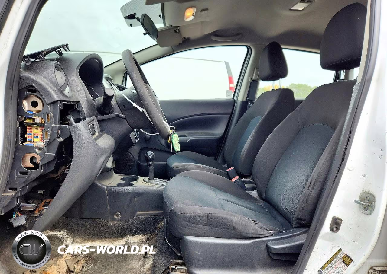 2016 Nissan Versa Note S Plus VIN:3N1CE2CP6GL402303 - 7