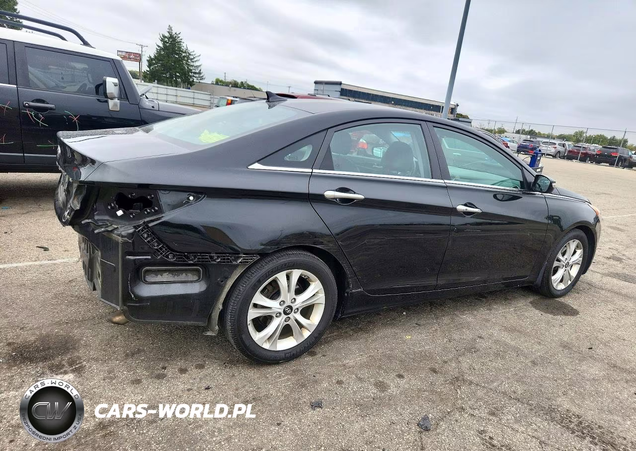 2011 Hyundai Sonata Limited VIN:5NPEC4AC3BH125545 - 3