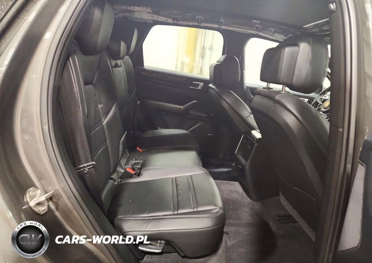 2021 Porsche Cayenne VIN:WP1AA2AY8MDA00729 - 11