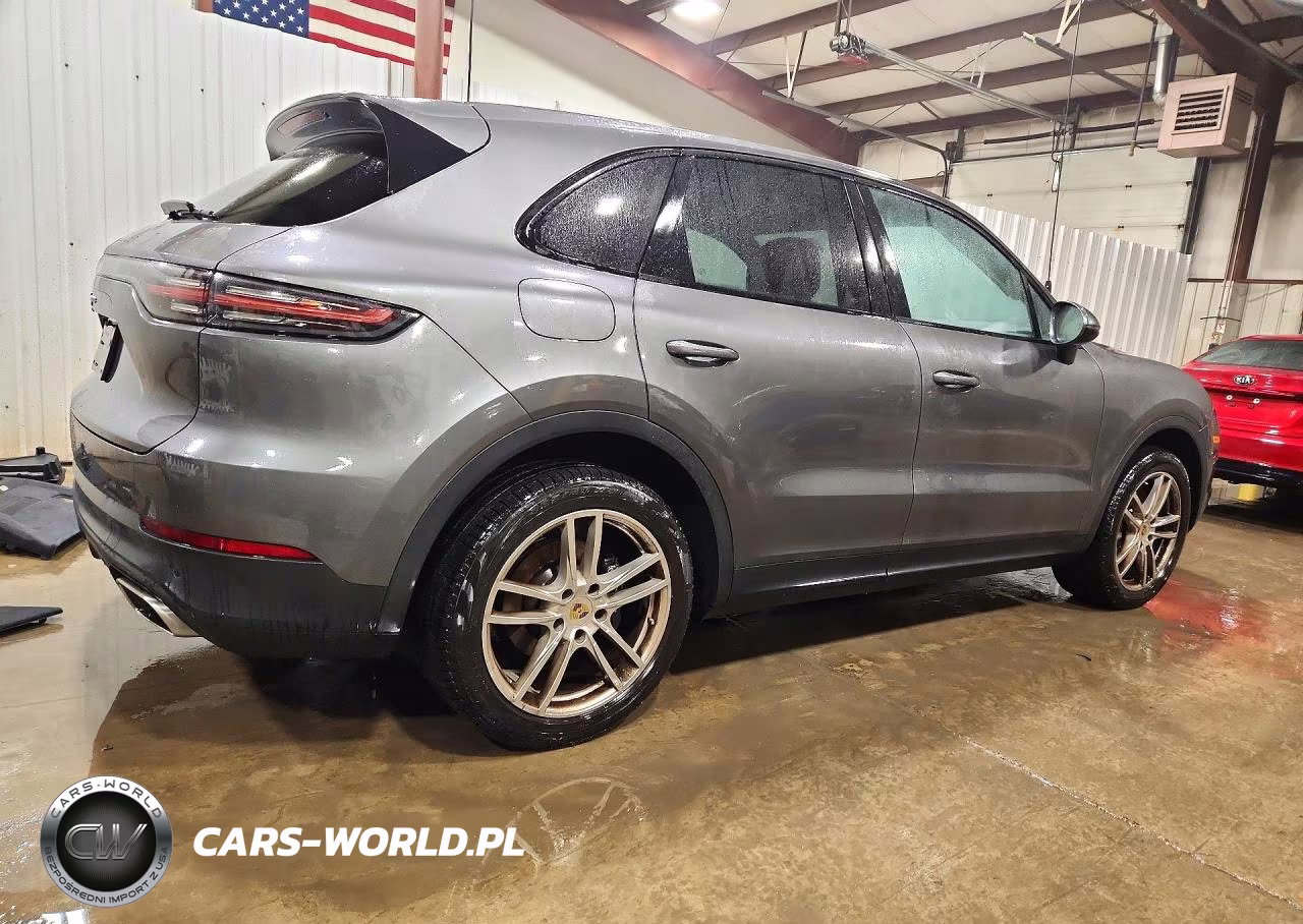 2021 Porsche Cayenne VIN:WP1AA2AY8MDA00729 - 3