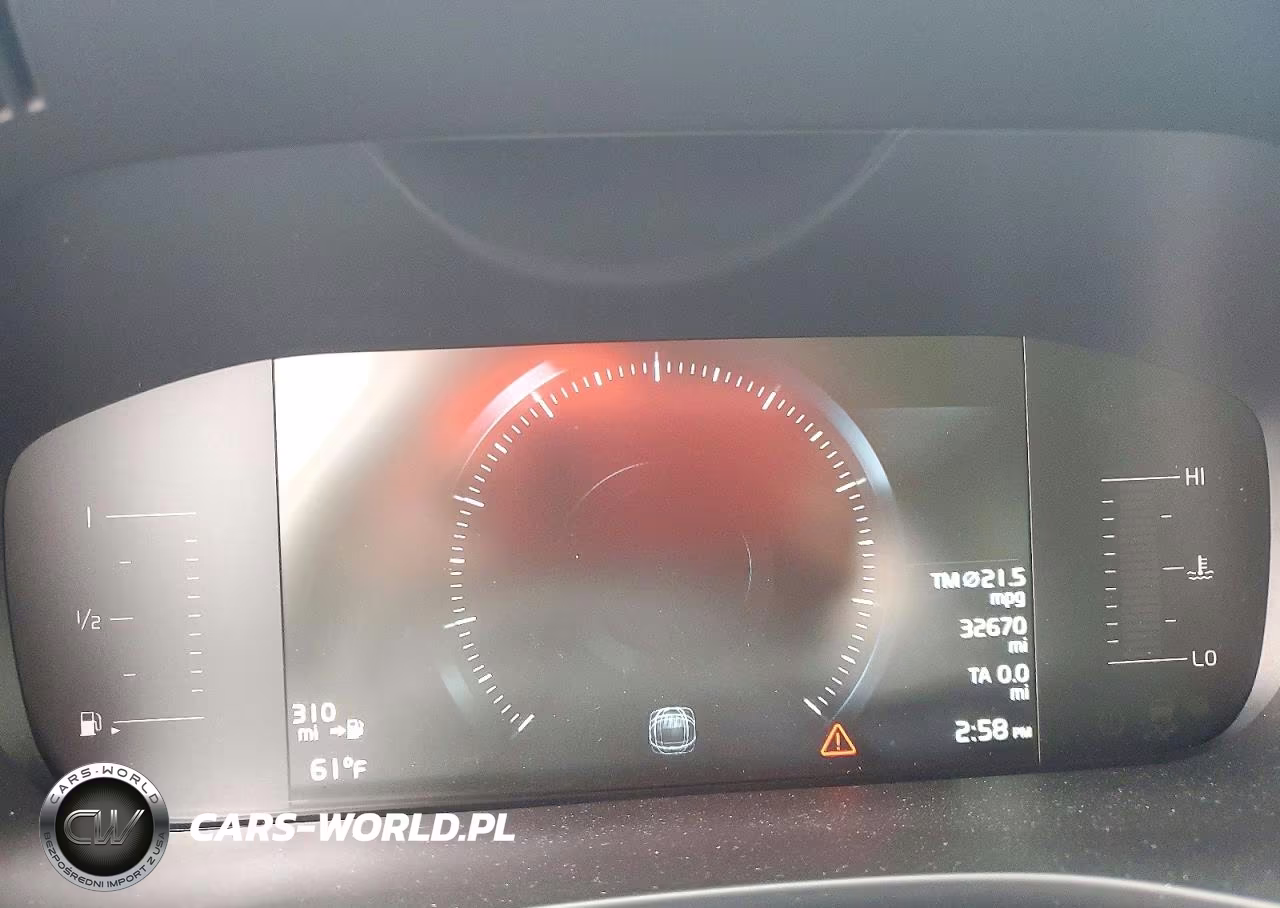 2019 Volvo Xc60 T5 VIN:LYV102RK0KB237002 - 9