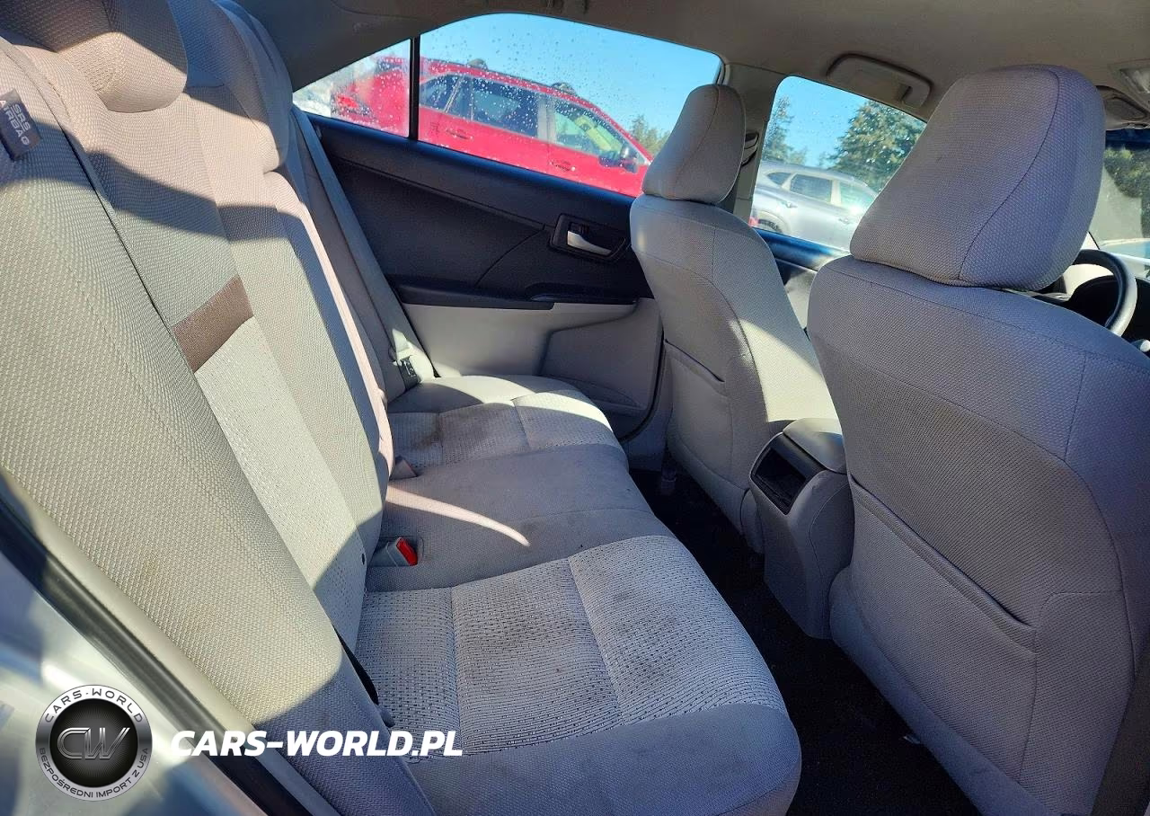 2012 Toyota Camry Le VIN:4T1BF1FK7CU074689 - 10