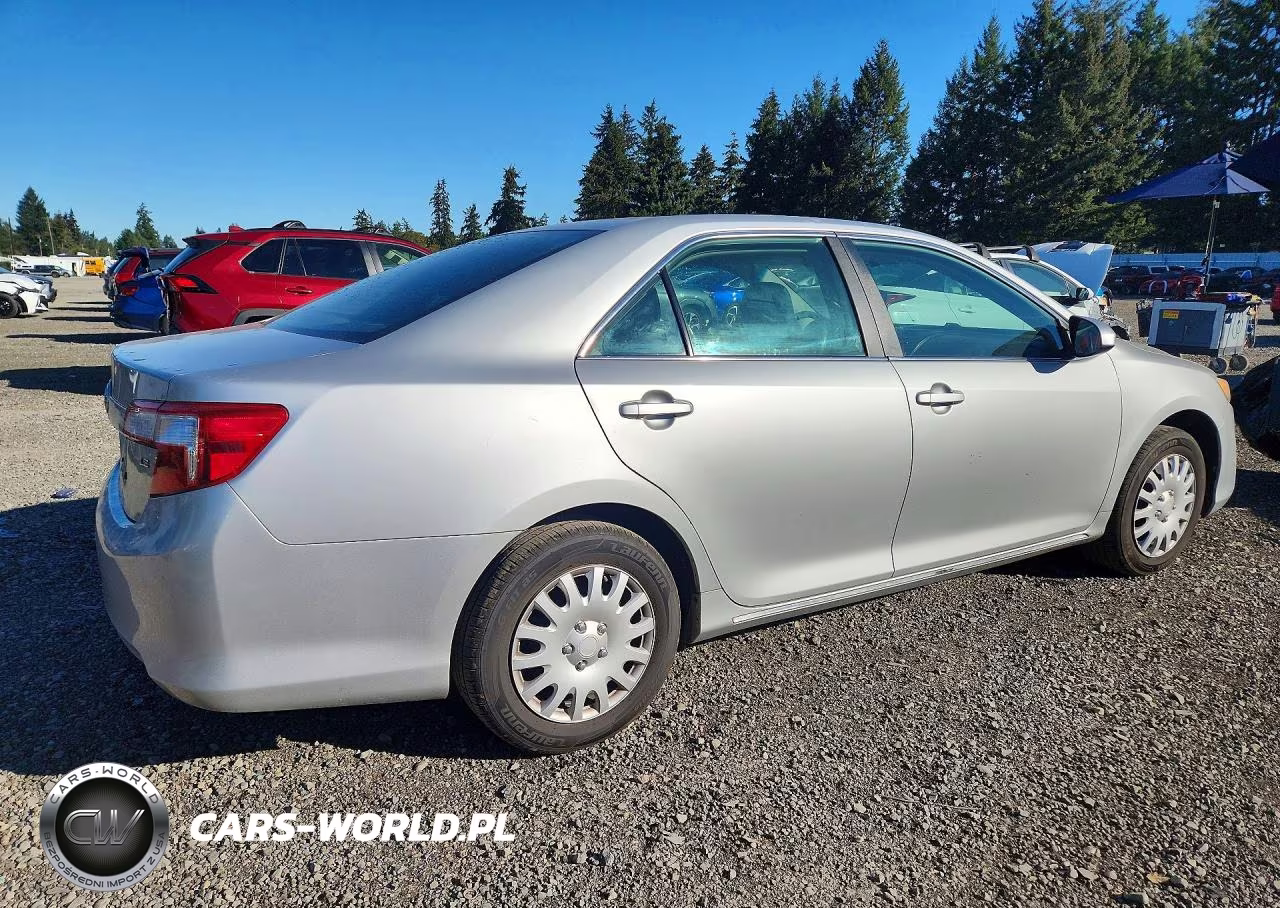 2012 Toyota Camry Le VIN:4T1BF1FK7CU074689 - 3