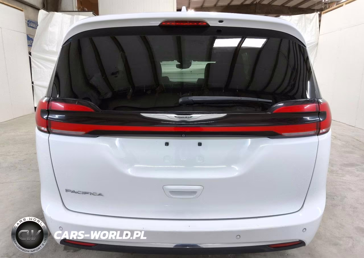 2022 Chrysler Pacifica Touring L VIN:2C4RC1BG3NR106373 - 6