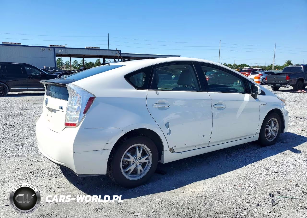 2011 Toyota Prius Two VIN:JTDKN3DU0B0260863 - 3