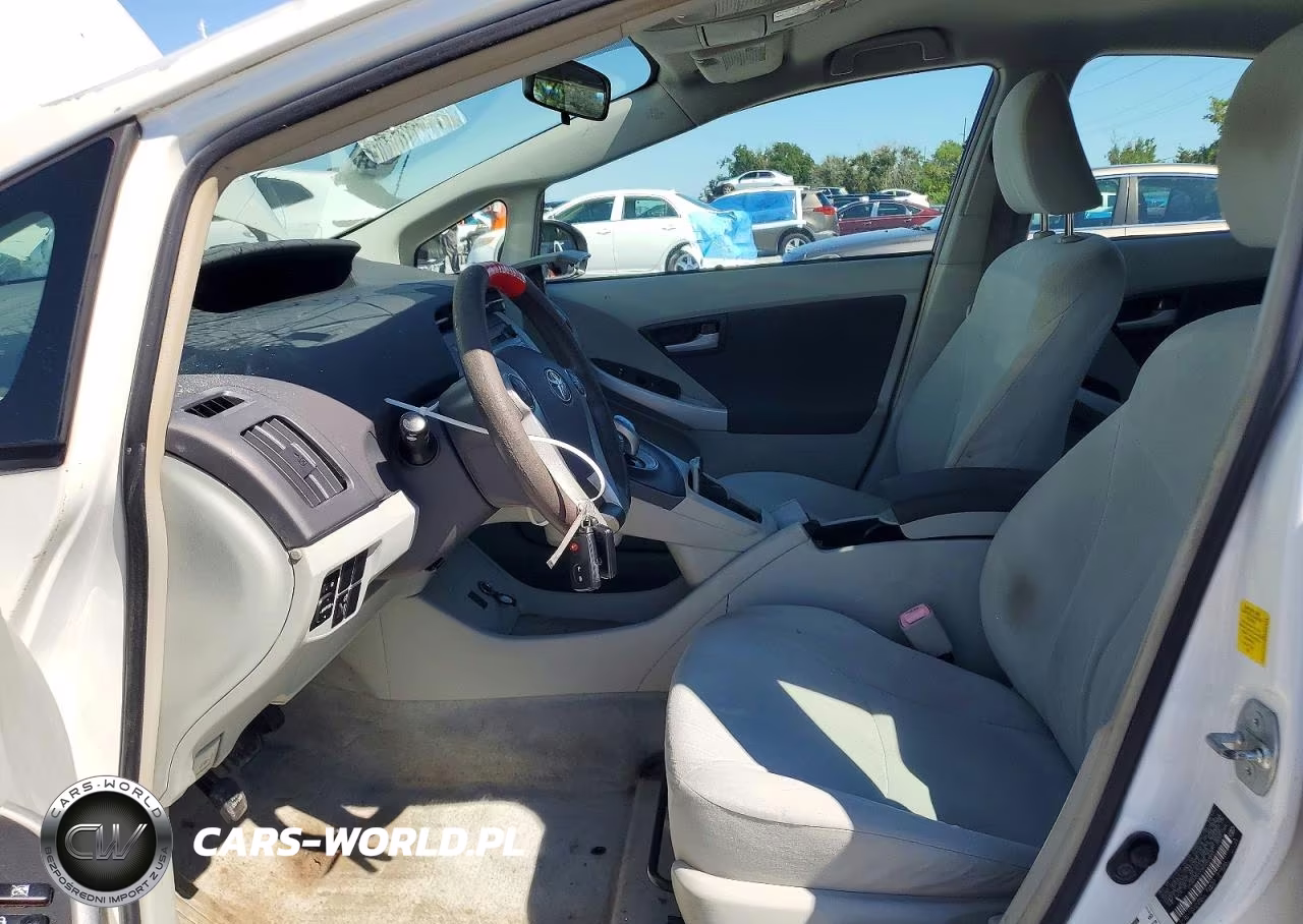 2011 Toyota Prius Two VIN:JTDKN3DU0B0260863 - 7