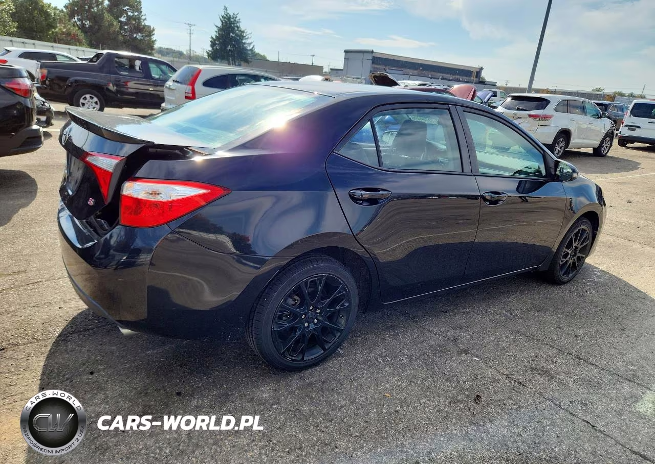2016 Toyota Corolla S Special Edition VIN:2T1BURHE6GC533780 - 3