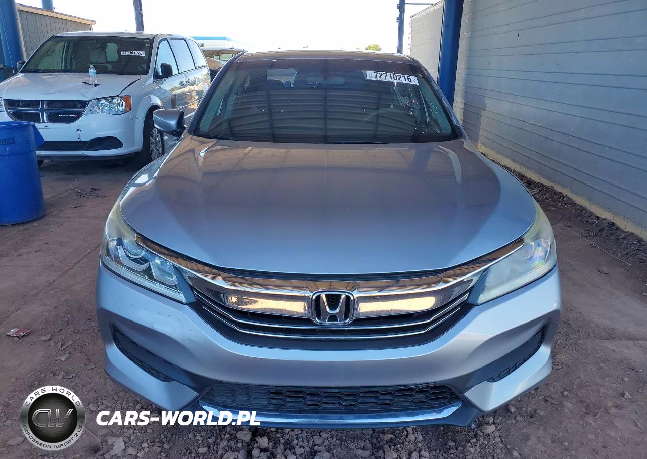 2017 Honda Accord VIN:1HGCR2F30HA265363 - 5