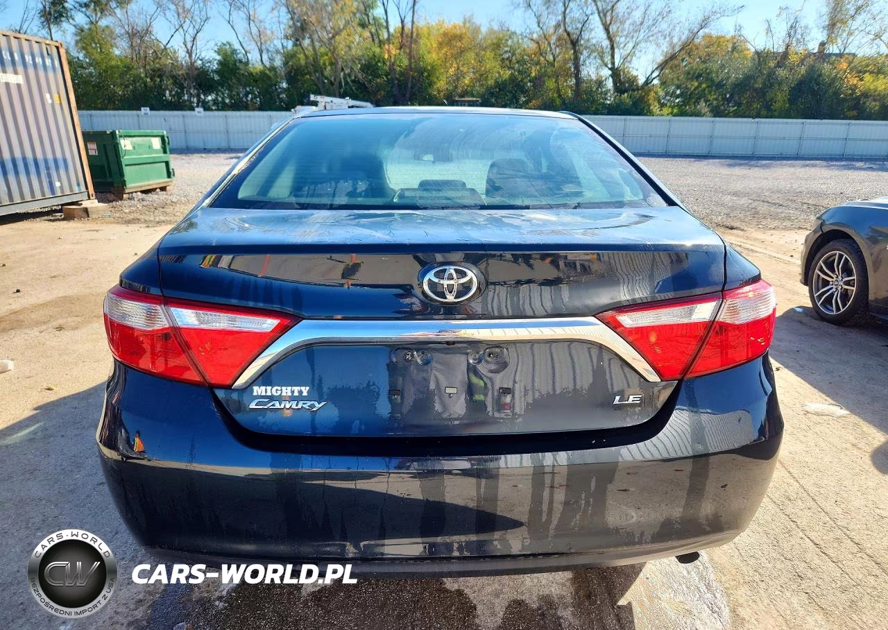 2015 Toyota Camry Le VIN:4T4BF1FKXFR501423 - 6