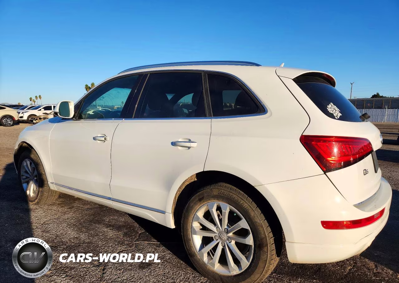 2016 Audi Q5 Premium VIN:WA1C2AFP9GA041100 - 2
