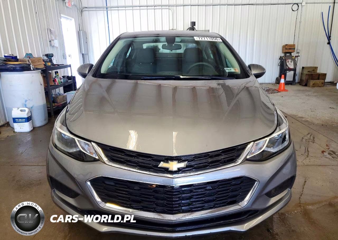 2018 Chevrolet Cruze Lt VIN:1G1BE5SM4J7228883 - 5