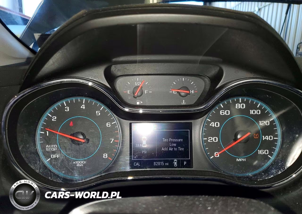 2018 Chevrolet Cruze Lt VIN:1G1BE5SM4J7228883 - 9