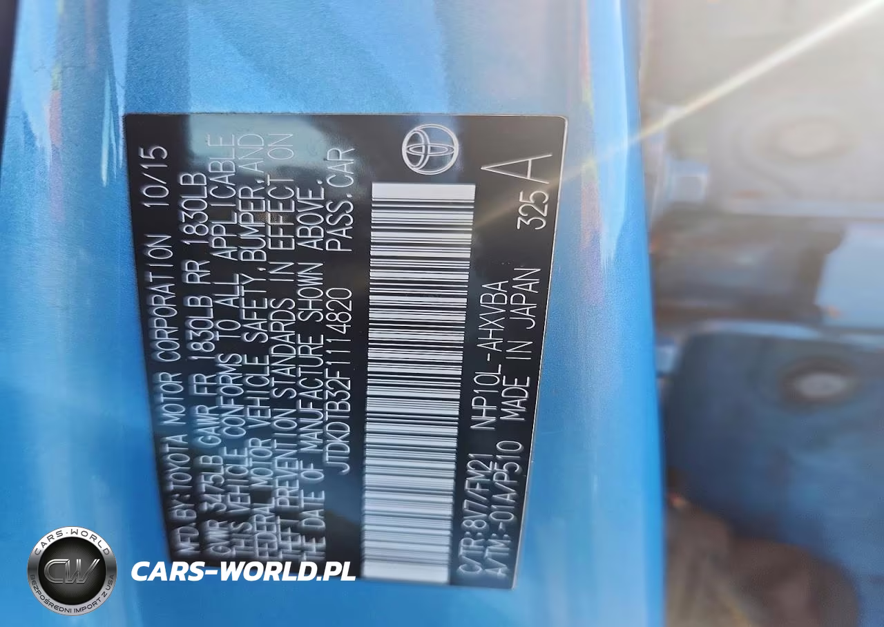 2015 Toyota Prius C Two VIN:JTDKDTB32F1114820 - 12