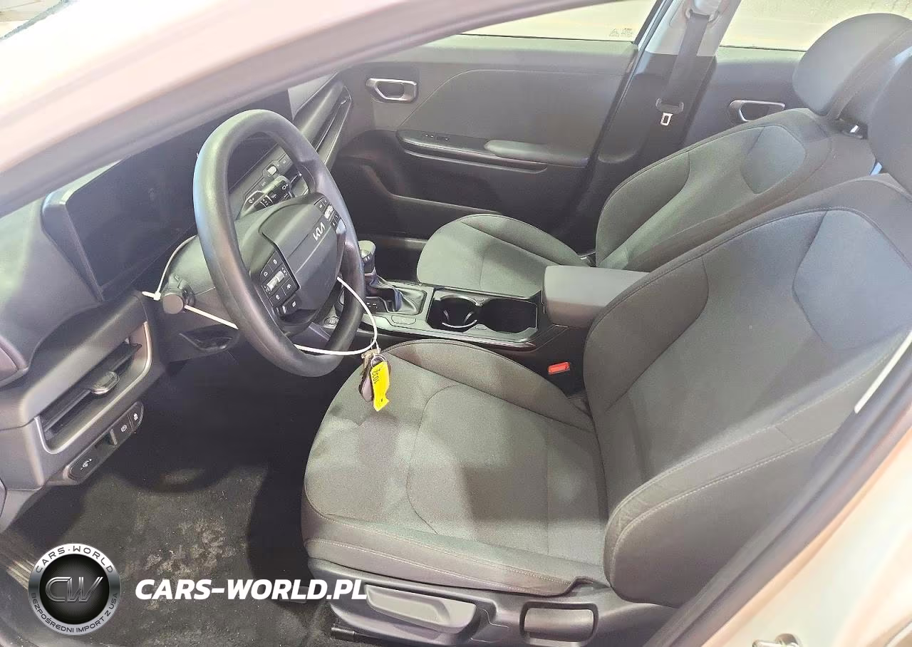2025 Kia K4 Lxs VIN:3KPFT4DE9SE112417 - 7