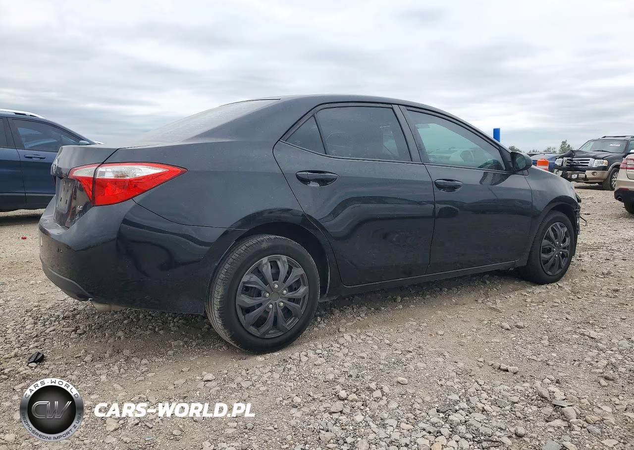 2016 Toyota Corolla Le VIN:5YFBURHE0GP562661 - 3
