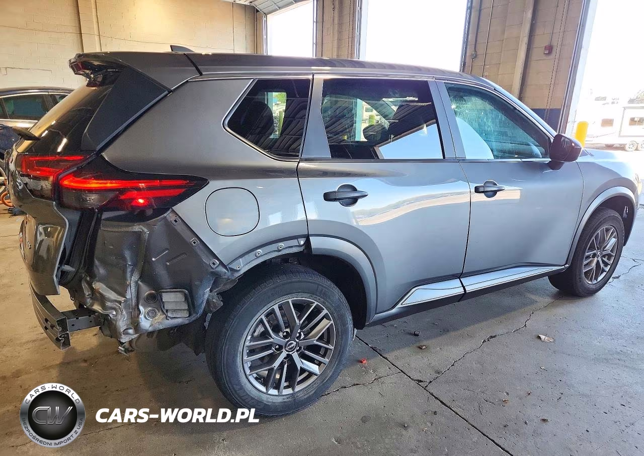 2023 Nissan Rogue S VIN:5N1BT3AB5PC853287 - 3