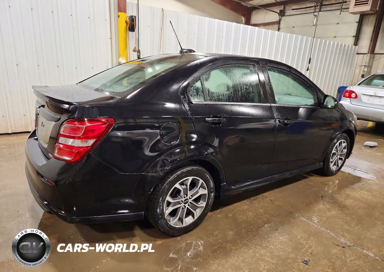 2019 Chevrolet Sonic Lt VIN:1G1JD5SBXK4103385 - 3