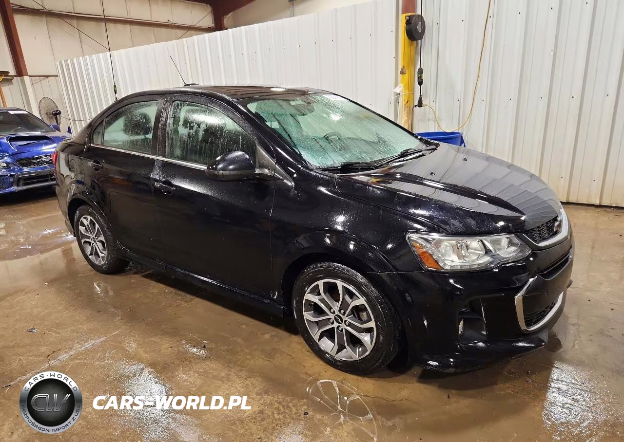 2019 Chevrolet Sonic Lt VIN:1G1JD5SBXK4103385 - 4