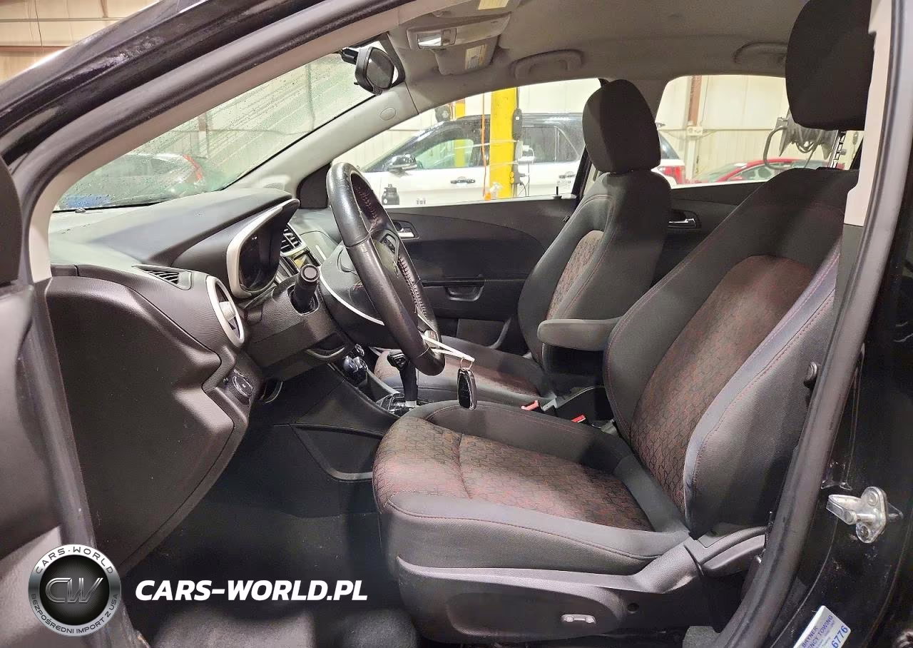 2019 Chevrolet Sonic Lt VIN:1G1JD5SBXK4103385 - 7