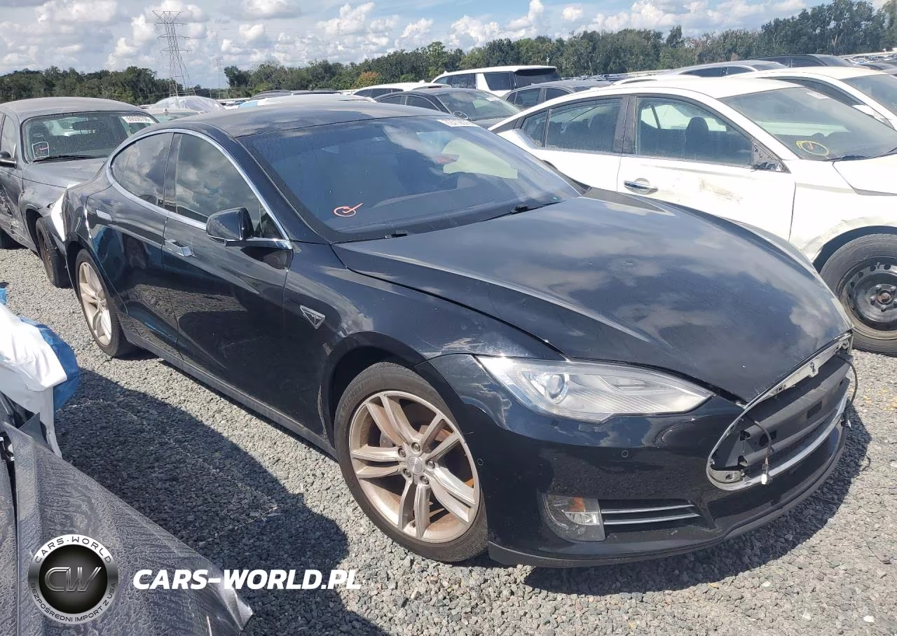 2015 Tesla Model S 70D VIN:5YJSA1S28FF085819 - 4