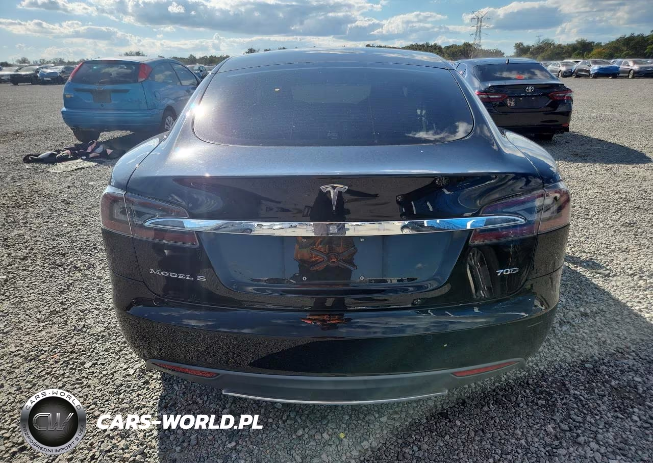 2015 Tesla Model S 70D VIN:5YJSA1S28FF085819 - 6
